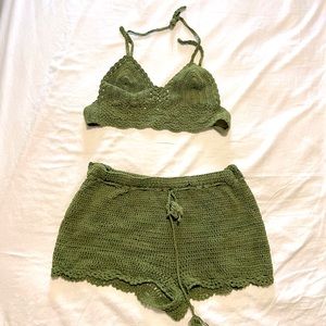 Knit bikini top and shorts set